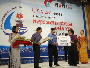Ủng hộ Trường Sa